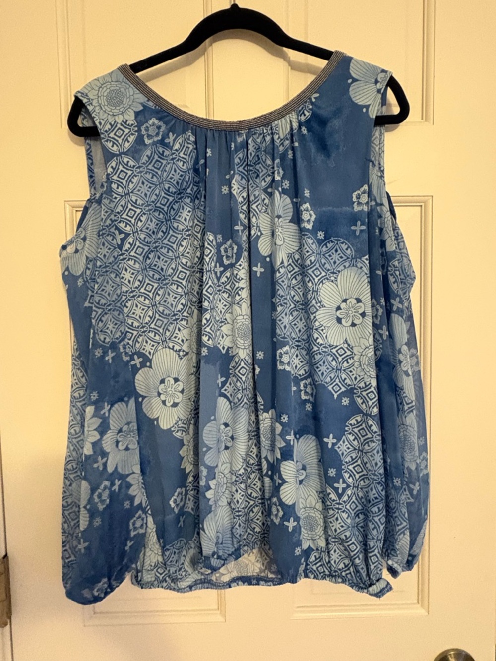 Long sleeve (with shoulder cutout) women’s blue floral blouse